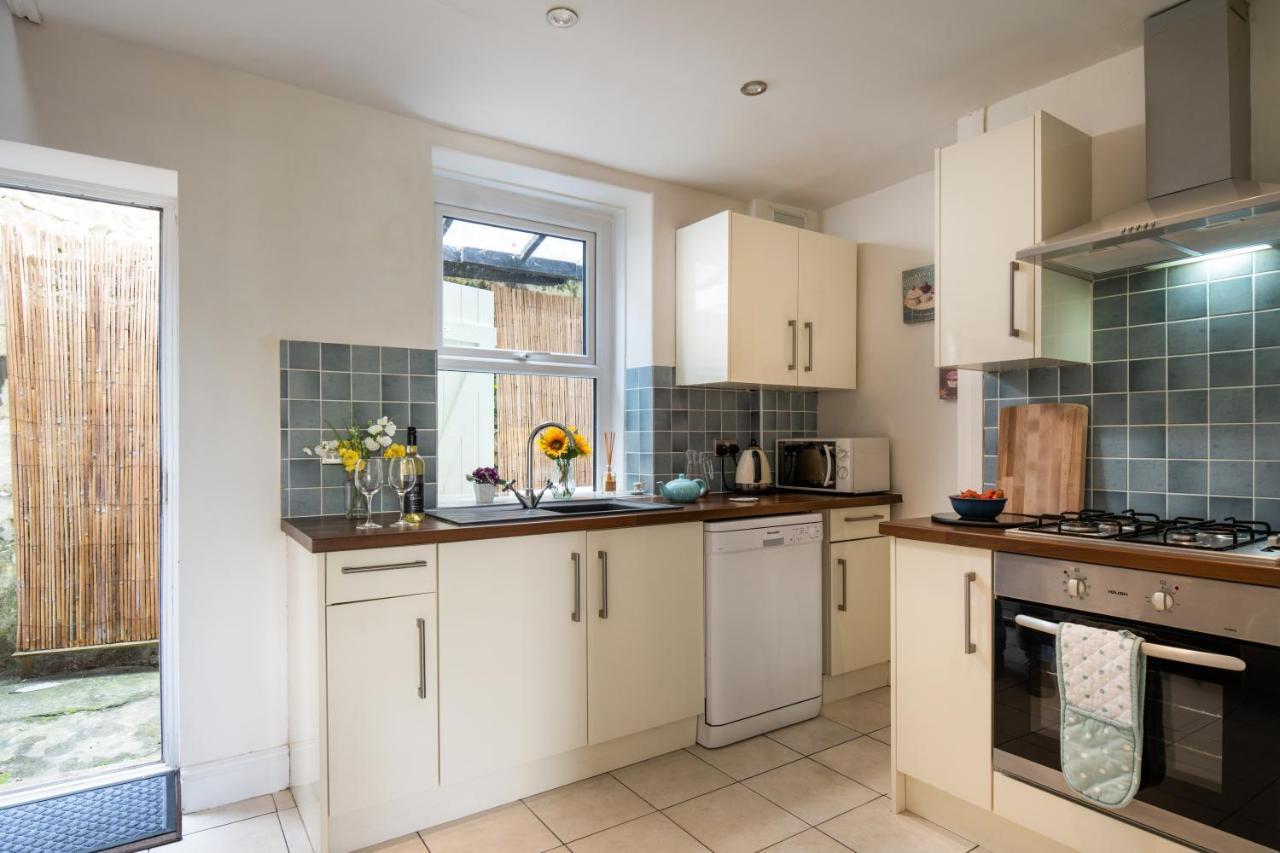 Windy Ridge Terrace With Beautiful Sea Views, North Wales Coast Villa Old Colwyn Exterior foto