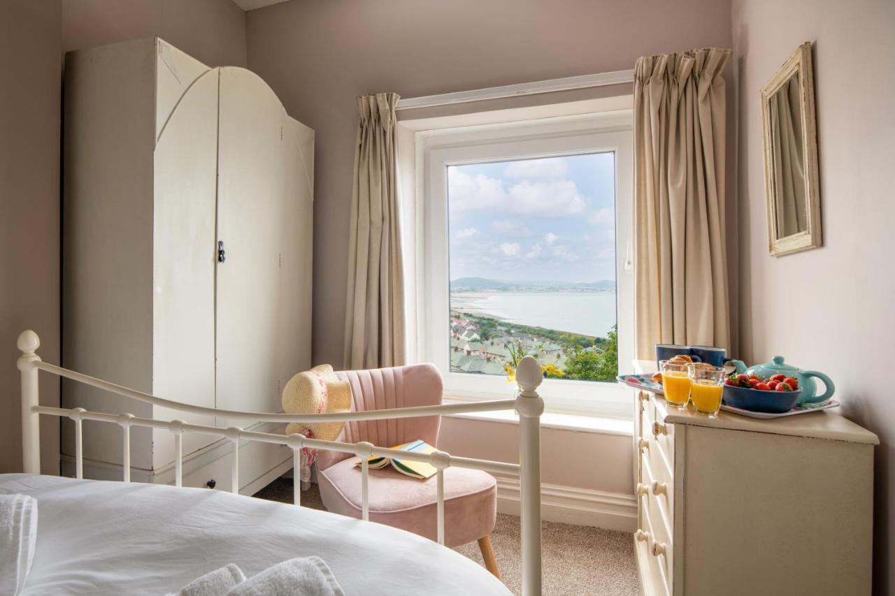 Windy Ridge Terrace With Beautiful Sea Views, North Wales Coast Villa Old Colwyn Exterior foto
