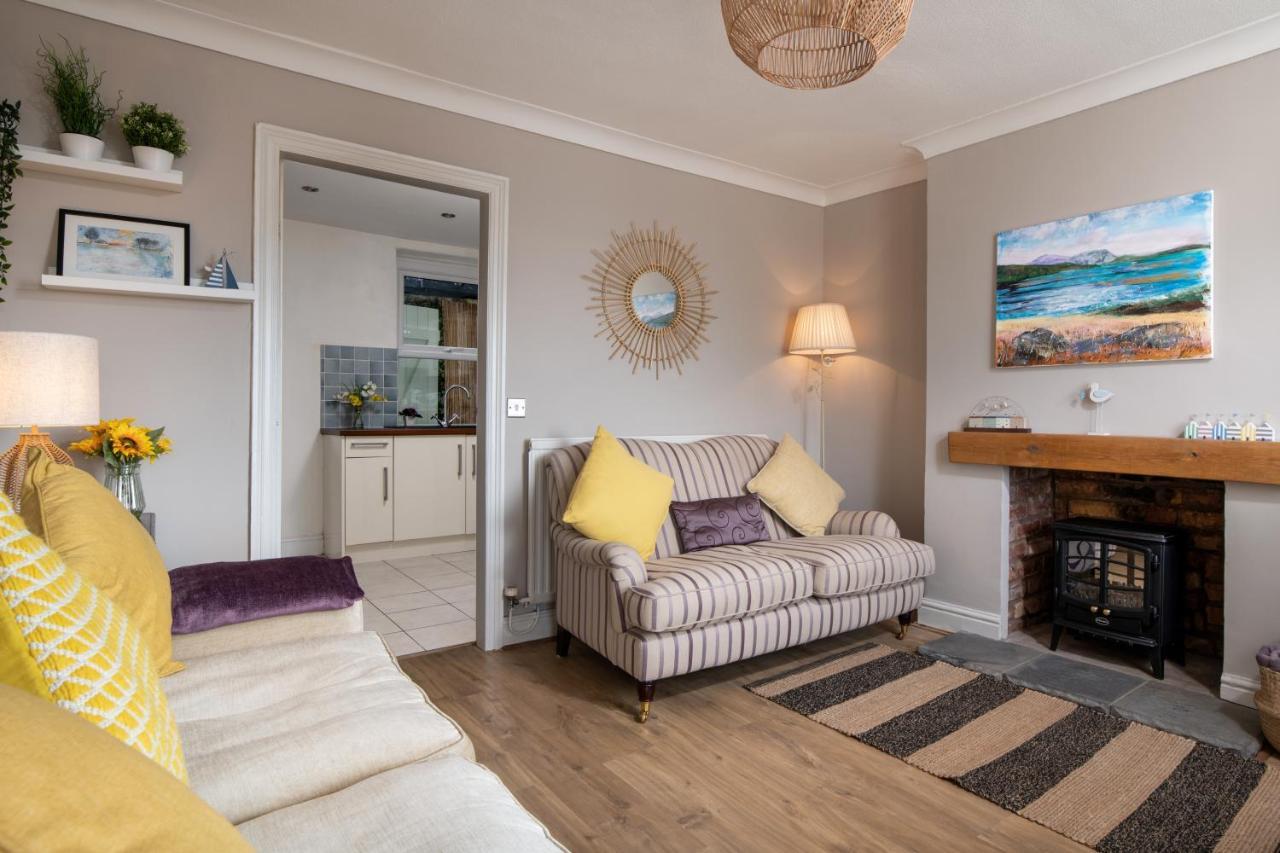 Windy Ridge Terrace With Beautiful Sea Views, North Wales Coast Villa Old Colwyn Exterior foto